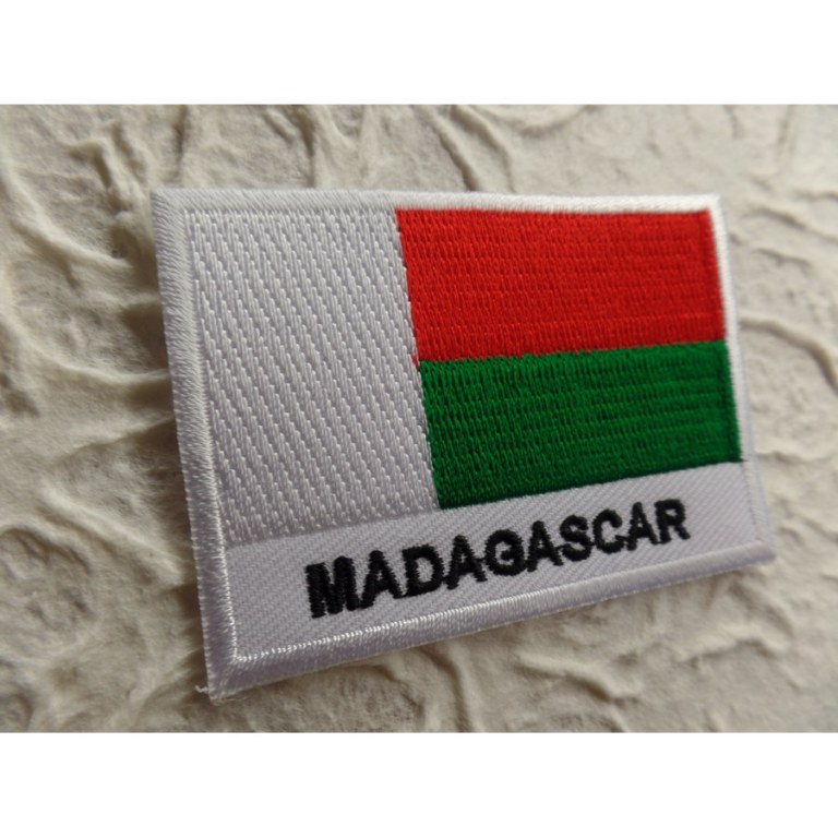 Ecusson drapeau Madagascar