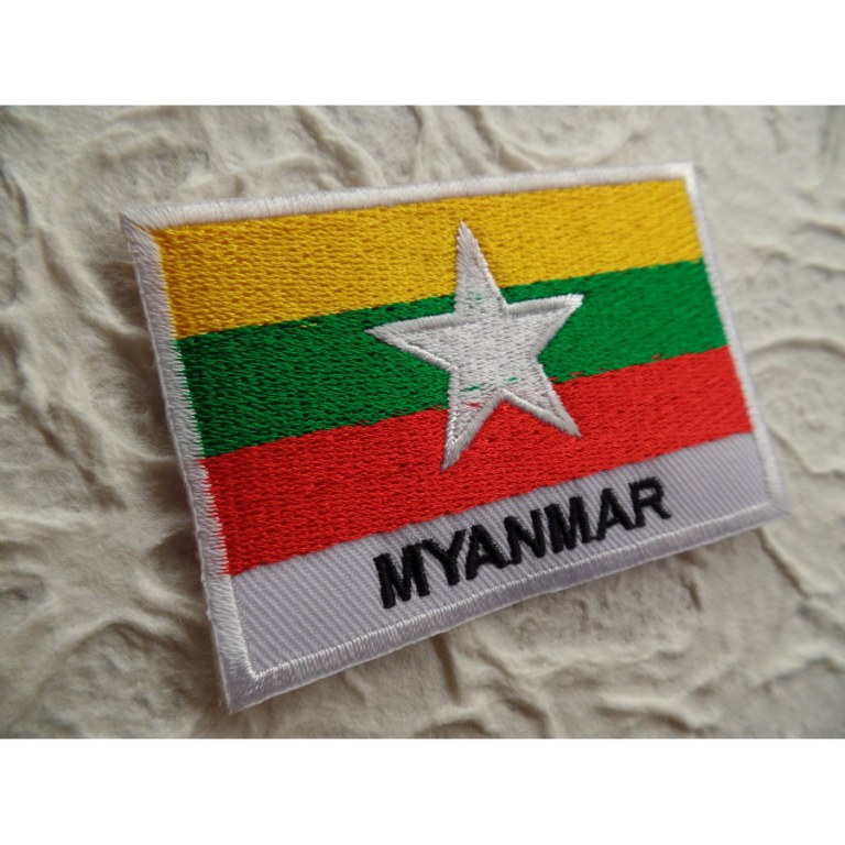 Ecusson drapeau Birmanie ou Myanmar