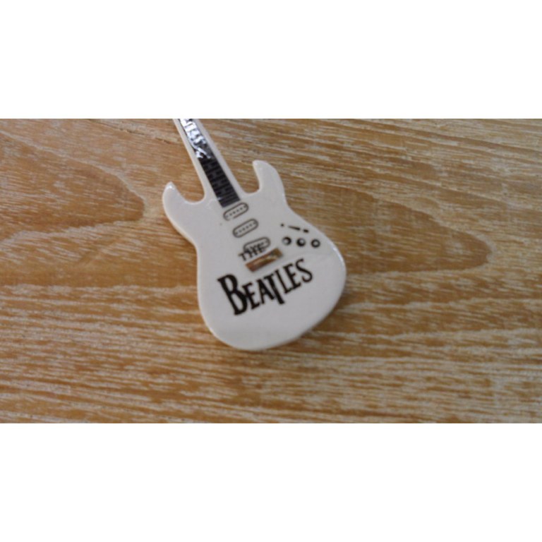 Porte clés blanc guitare Beatles