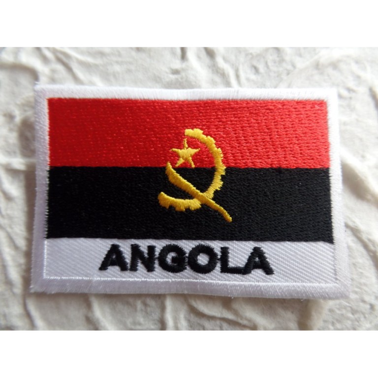 Ecusson drapeau Angola