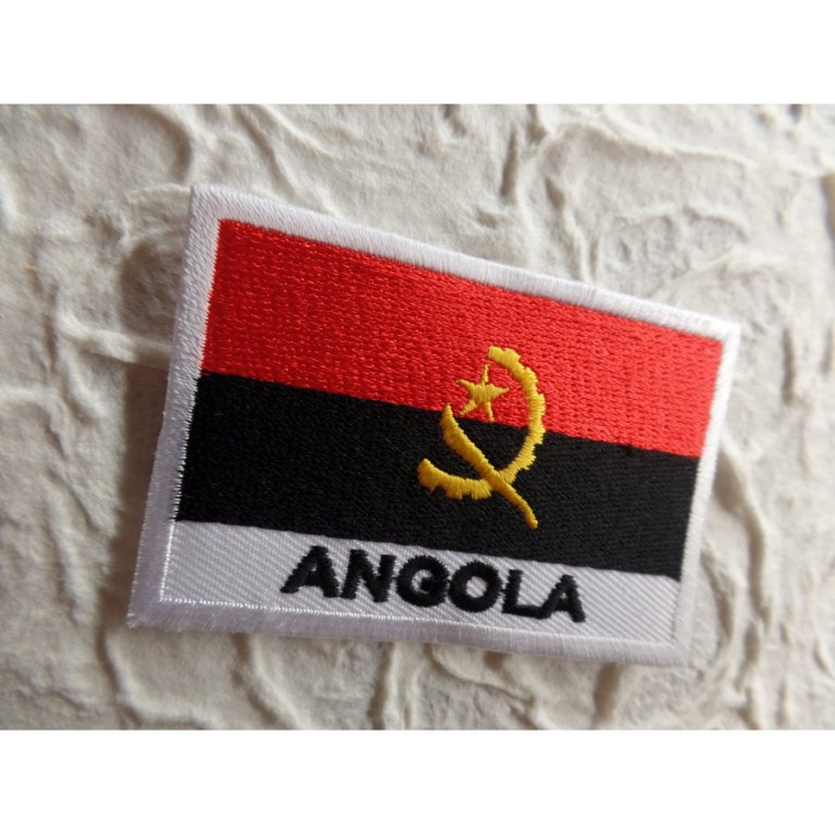 Ecusson drapeau Angola