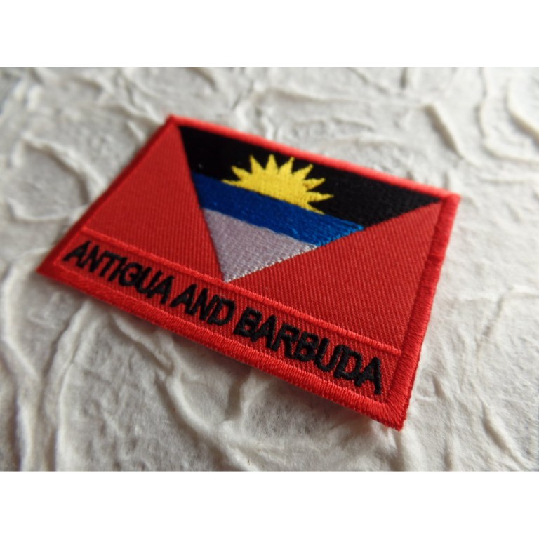 Ecusson drapeau Antigua et Barbuda