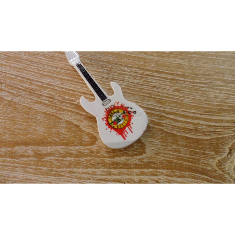 Porte clés blanc guitare Guns N' Roses