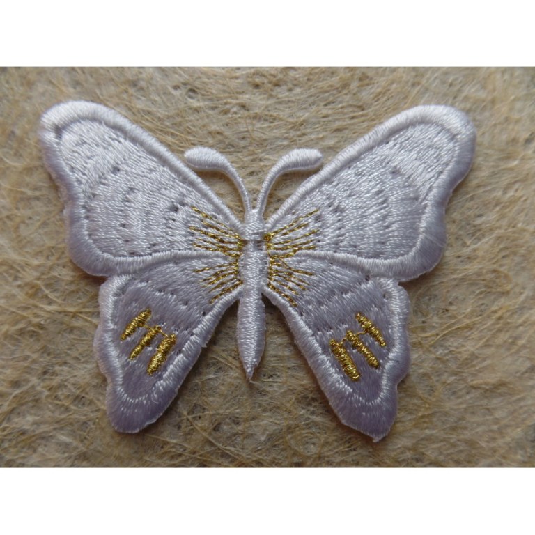 Ecusson blanc papillon