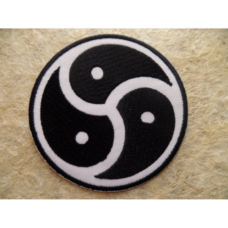 Patch triple yin yang