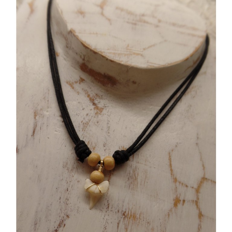 Collier noir Isla coche mako 