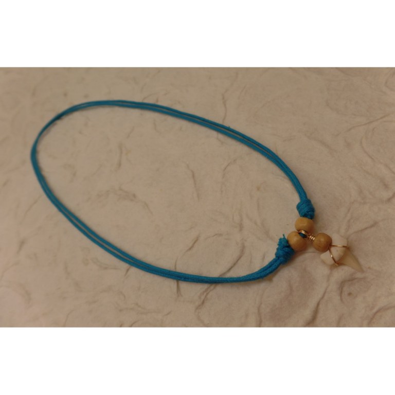 Collier bleu Isla coche mako 