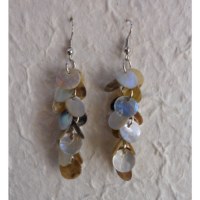 Pendants d'oreilles pétales nacrés
