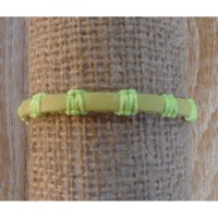 Bracelet  fin en cuir et fil vert