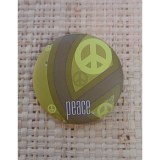 Badge vert symbole de paix