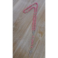 Chapelet en perles de bois rose