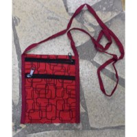 Sac passeport motif géo rouge