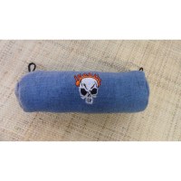 Trousse tête de mort bleue