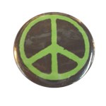 Badge Peace and Love Noir et vert