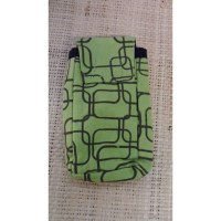 Pochette portable motif géo vert