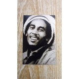 Aimant Bob Marley avec un chapeau