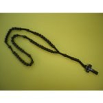 Chapelet de perles en bois foncé