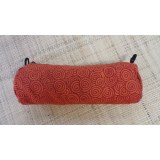 Trousse  orange motifs spires