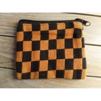 Porte monnaie plat damier orange/noir