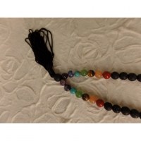 Collier harmonie 7 chakras pompon noir