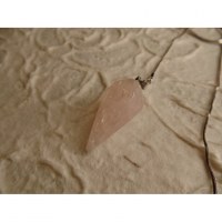 Pendule à facettes quartz rose
