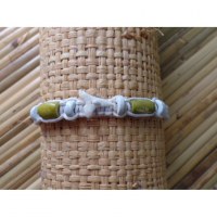 Bracelet blanc dent de requin 
