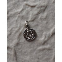 Pendentif petit noeud celte