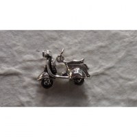 Pendentif Vespa