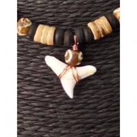 Collier Maraa dent de requin blanc 9