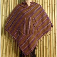 Poncho Makalu marron fines rayures