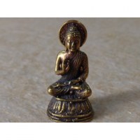 Miniature dorée Bouddha abhayamudrâ auréolé