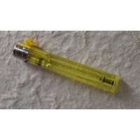 Briquet jetable tube jaune