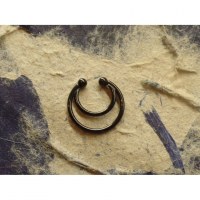 Bijou septum luna noir