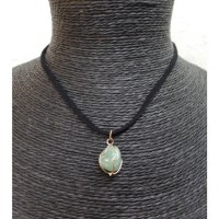 Collier cordon pendentif jade