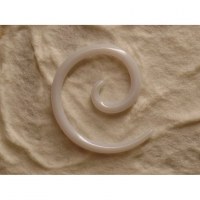 Elargisseur d'oreille spirale blanche