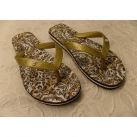 Tongs flip flop save the queen
