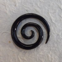 Ecarteur en corne noire spirale