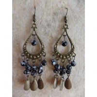 Boucles d'oreilles hyd blancs/noirs