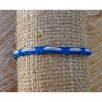 Bracelet macramé blanc et bleu 3