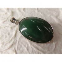 Petit cabochon jade vert mousse