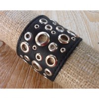 Bracelet cuir noir oeillets