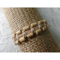 Bracelet manik kayu beige