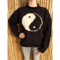 Pull noir yin yang