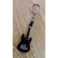 Porte clés noir guitare Beatles