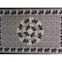 Tenture beige le défilé des éléphants noirs