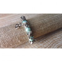 Bracelet peace & love perles vert pâle