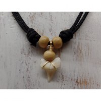 Collier noir Isla coche mako 