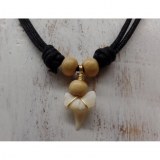 Collier noir Isla coche mako 