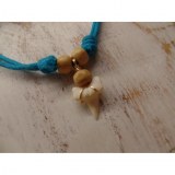 Collier bleu Isla coche mako 